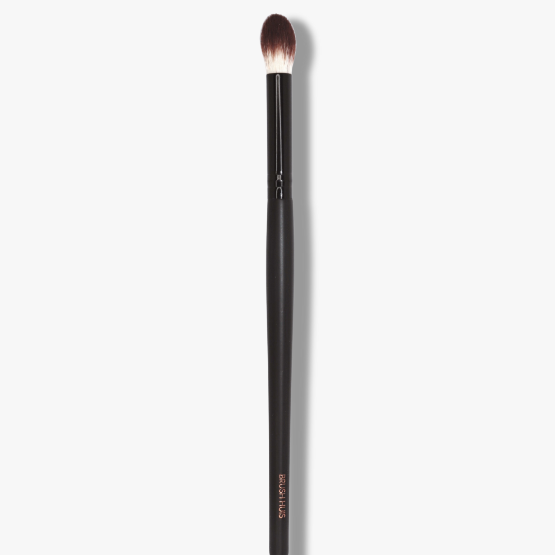 EYESHADOW_BRUSH_6_0c3eaab3-a992-48b0-a7d3-7141d8332047.png
